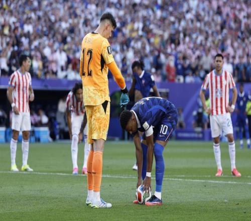 南美足联主席盛赞巴拉圭：时隔16年重返世界杯，你们赢得了尊重